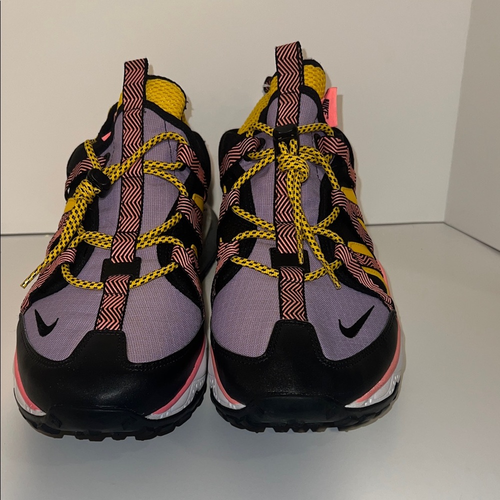 Nike Men's Black and Purple Athletic Shoes